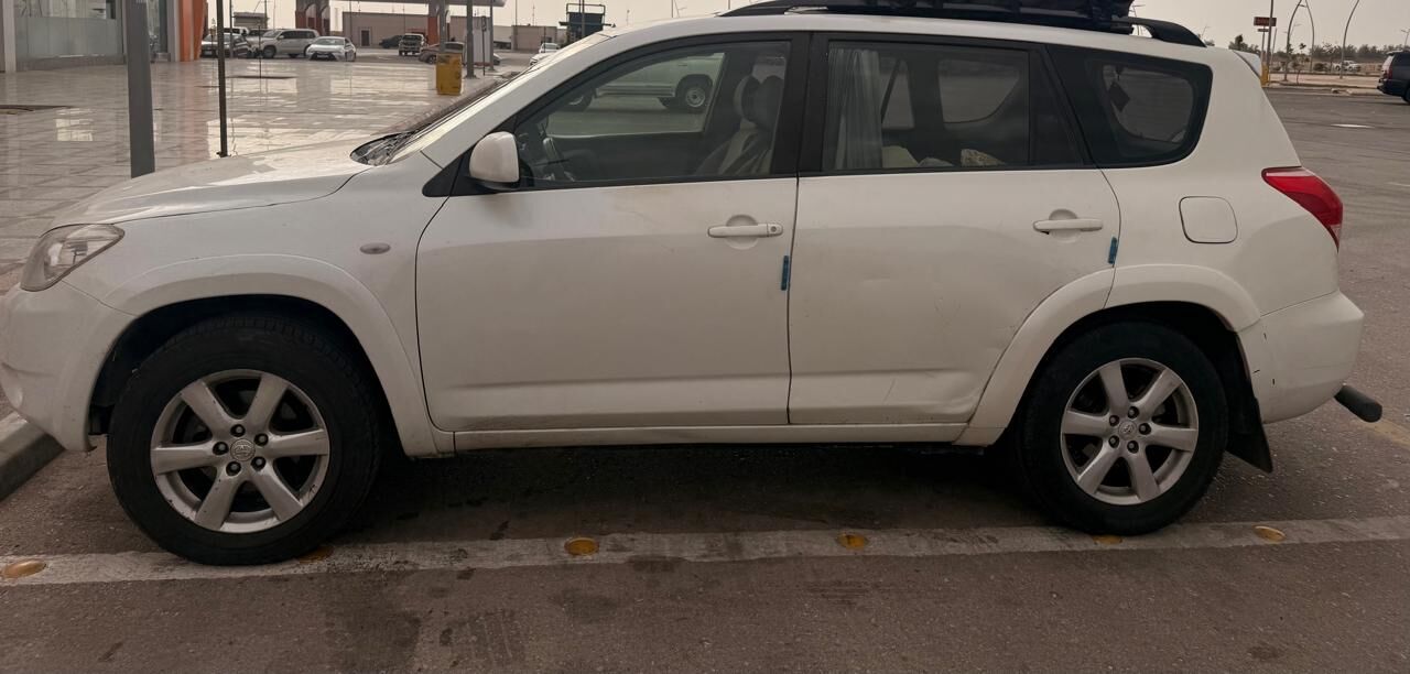 Al Wizarat, Vehicles, Cars & Trucks , SAR 25000,  Toyota RAV4,  2007,  Automatic,  298000 KM,  , ,