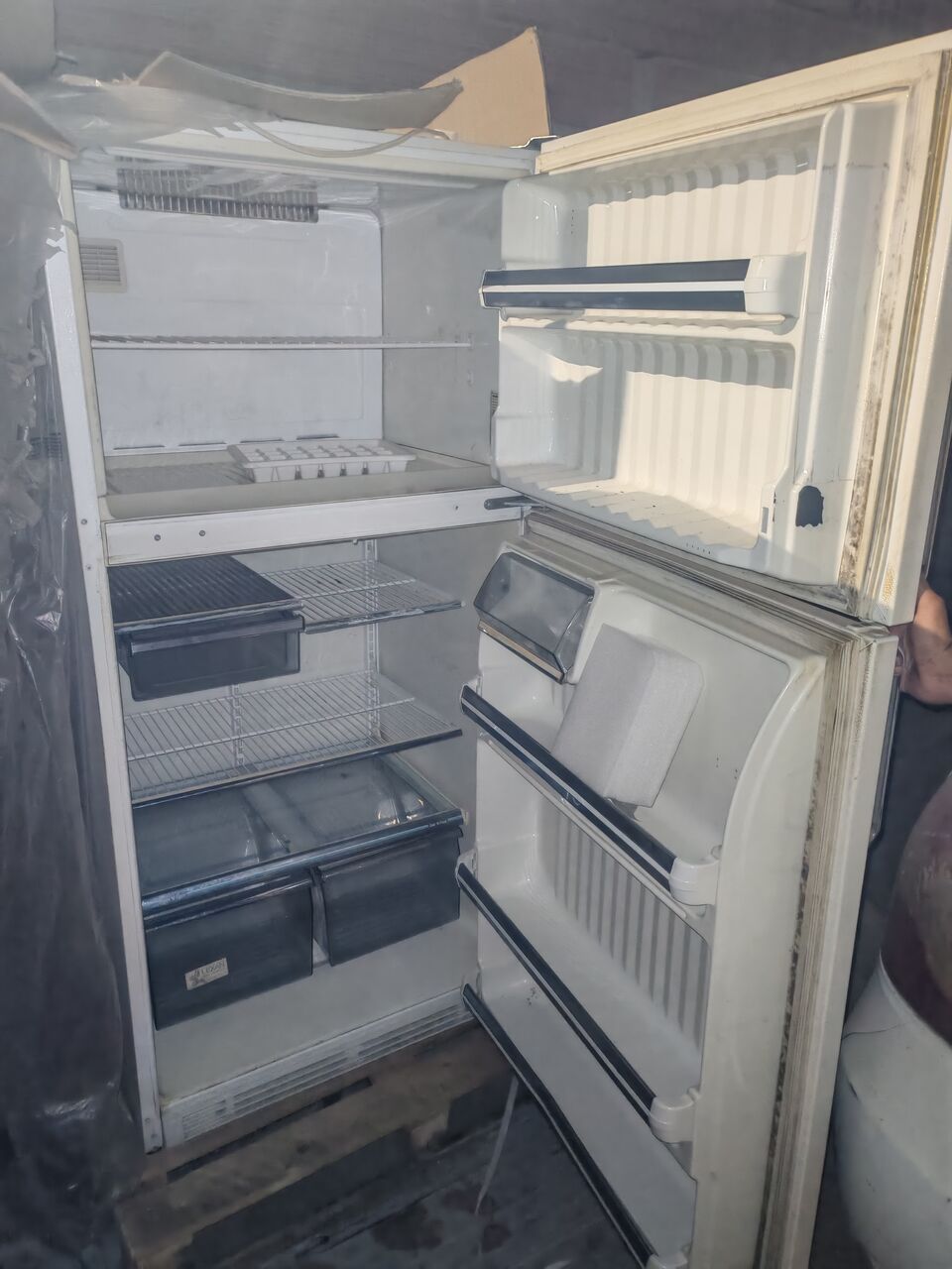 Jeddah, Household Items, SAR 450,  Refrigerator For Sale
