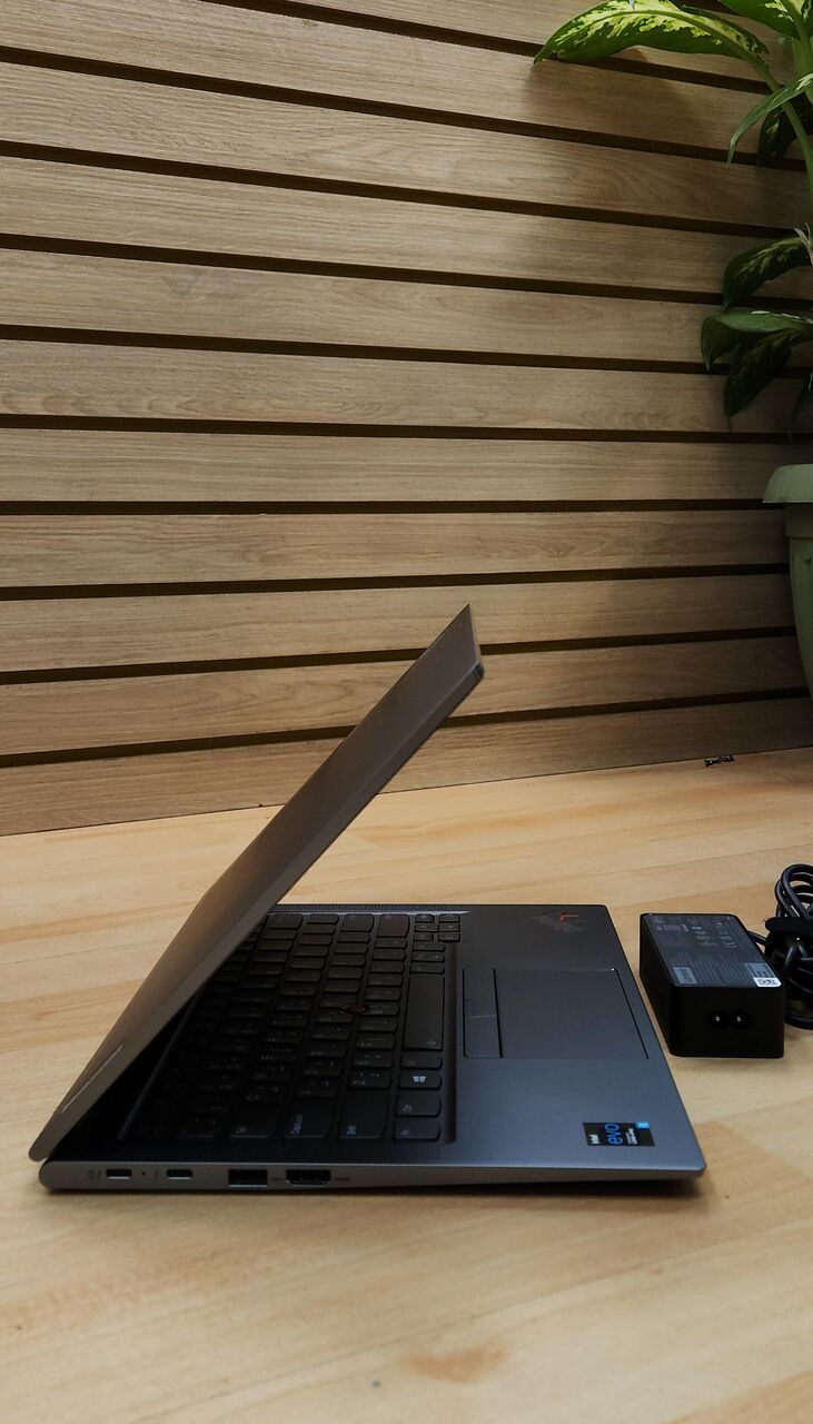Riyadh, Computers, SAR 2499,  Lenovo Thinkpad X1 Yoga I7 11th Gen Ram/32GB SSD:512 GB 2-in-1 360 Touch Screen