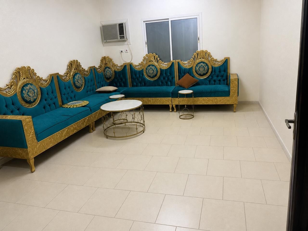 Jubail, Furniture, SAR 350,  SAR 300 SOFA SET FOR SALE 09 SEATER EXCELLENT CONDITION