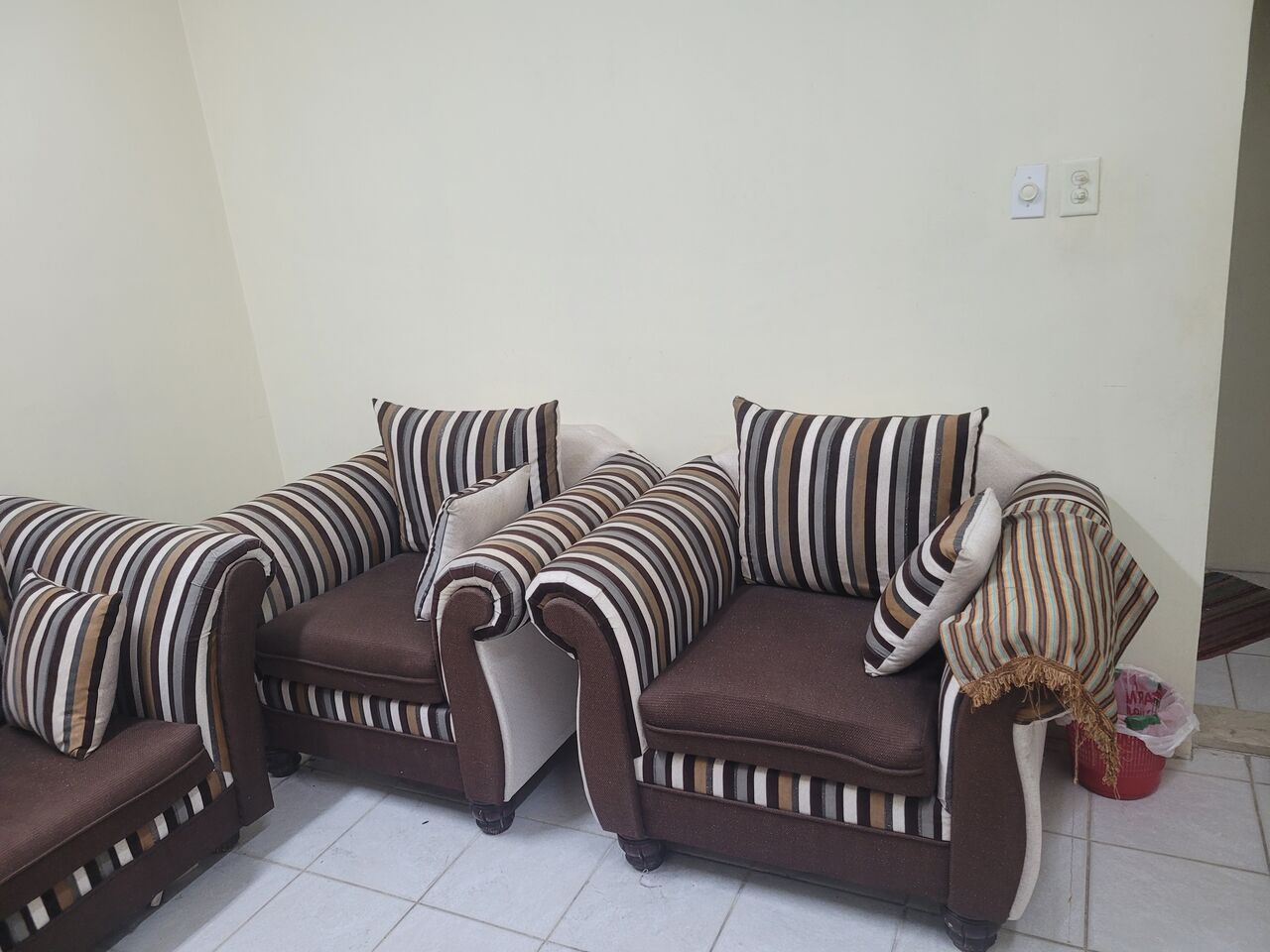 Akrabia, Furniture, SAR 500,  7 Seater Sofa Set With Glass Table Exclent Condition