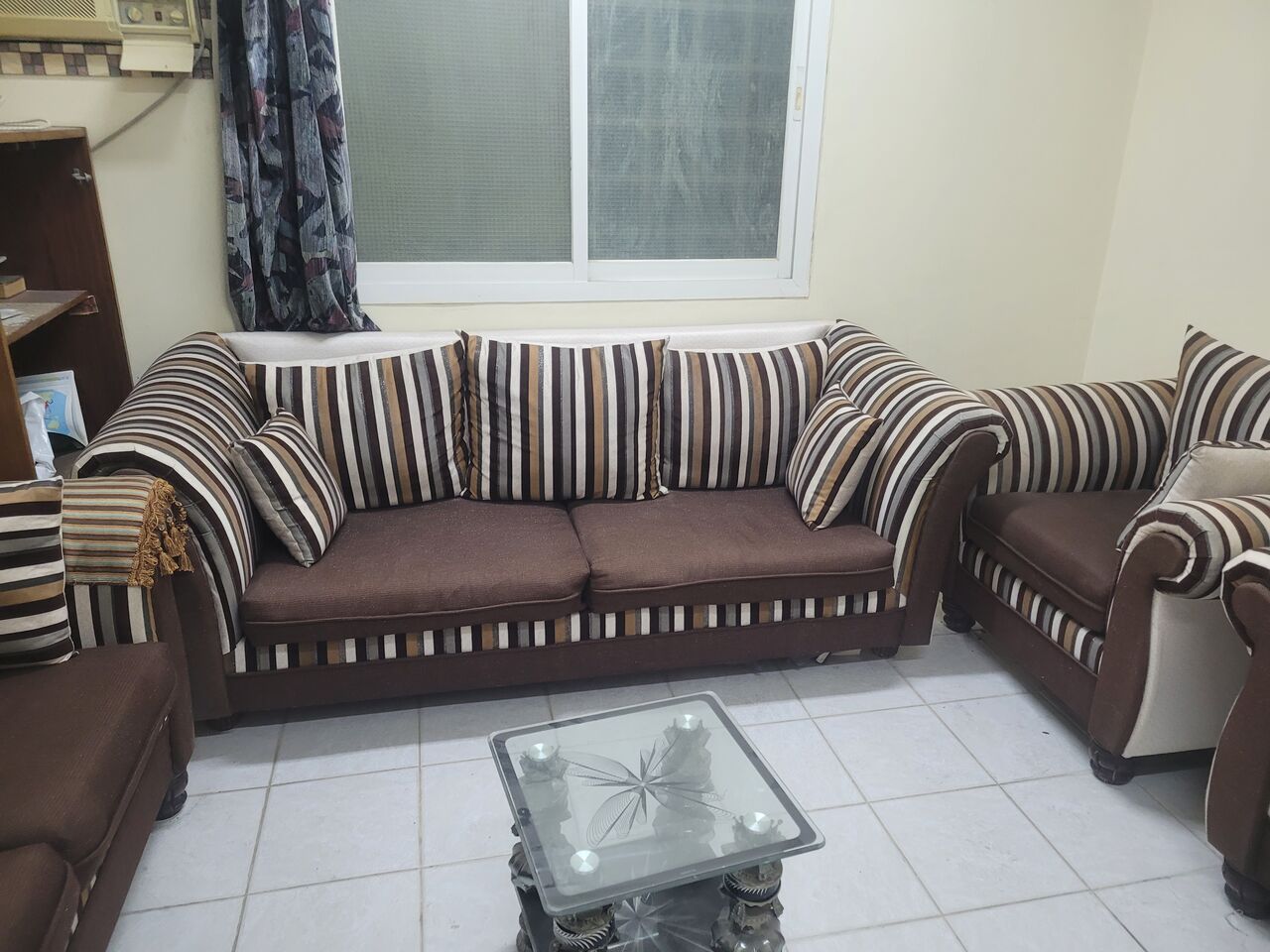 Akrabia, Furniture, SAR 500,  7 Seater Sofa Set With Glass Table Exclent Condition
