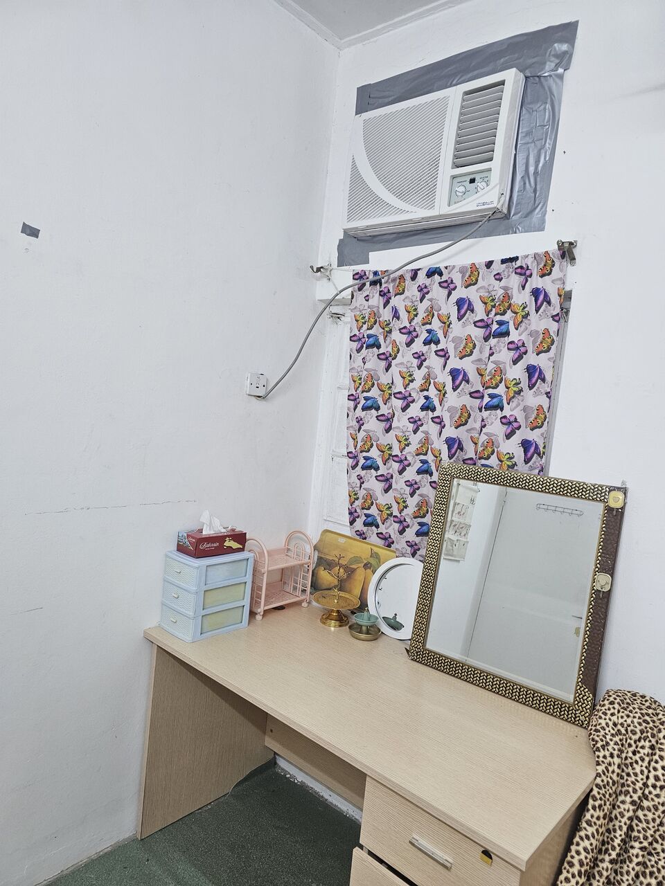 Gudaibiya, Rooms for Rent, BHD 100/month,  One Fully Furnished Bedroom Is Available In A Two Bedroom Flat In Gudaibiya Behind CityMax