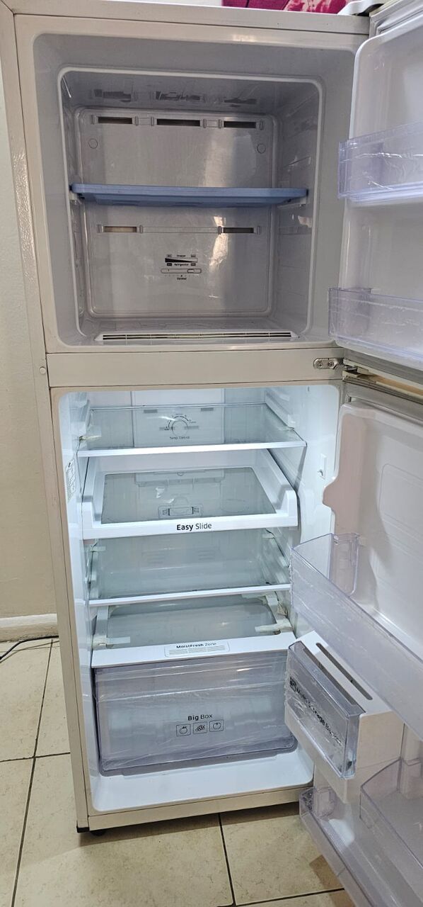 Al Sulaymaniyyah, Appliances, SAR 750,  Samsung 237L Refrigerator &ndash; Excellent Condition