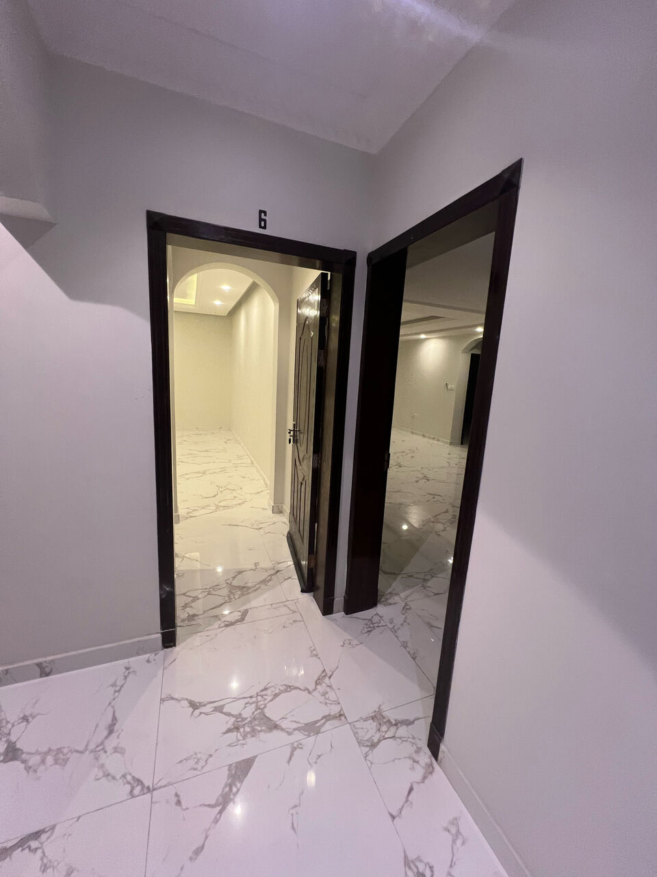 Dhahran, Apartments, Flats, Houses & Villas, SAR 43000/year,  3 BR,  3 Room With 2 Toilets, Salah, Kichen, 2 Entrace & Parking