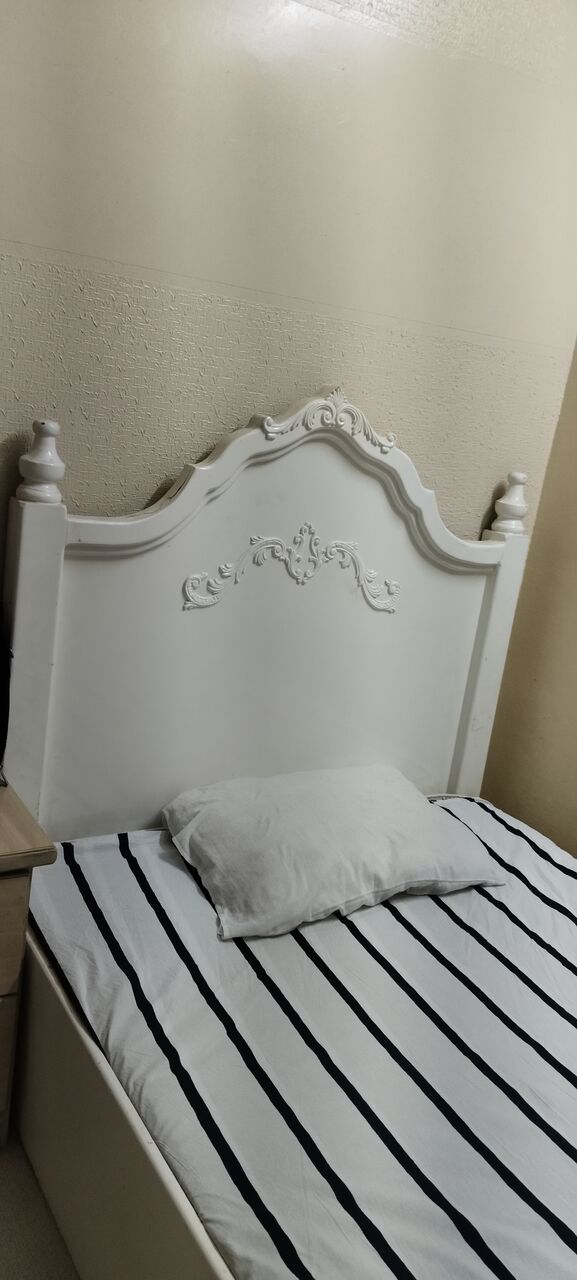 Riyadh, Furniture, SAR 800,  Bed 1/2 Space, Washing Machine, Water Heater, Double Mattress, Iron Cot