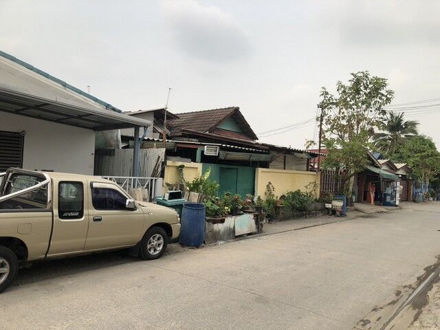 Bangkok, Real Estate For Sale, THB 2800,  6 BR,  60 Sq. Feet,  Rangsit University Area, 60 Sq M, 9 Rooms, Lak Hok Subdistrict, One-story Dormitory For