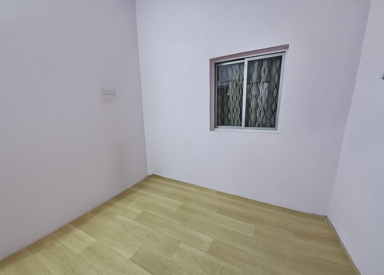 Gudaibiya, Rooms for Rent, BHD 120/month,  Two Bedroom Flat Available On Ground Floor For Rent Near Malabar Restaurant Behind City Ma