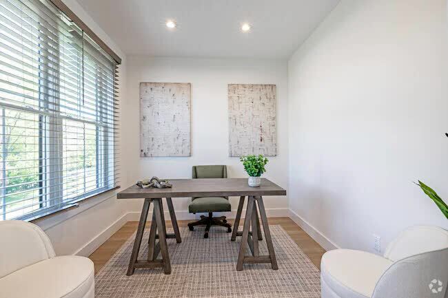 Chicago, Apartments, Flats, Houses & Villas, USD 1200/month,  Furnished,  2 BR,  842 Sq. Meter,  Apartment For Rent