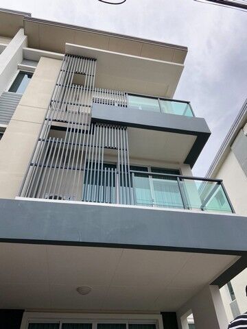 Bangkok, Villas, THB 32000,  22 Sq. Feet,  3-story Townhome, Corner Unit, Town Avenu Srinakarin, Soi On Nut 68, Near The Yellow BTS
