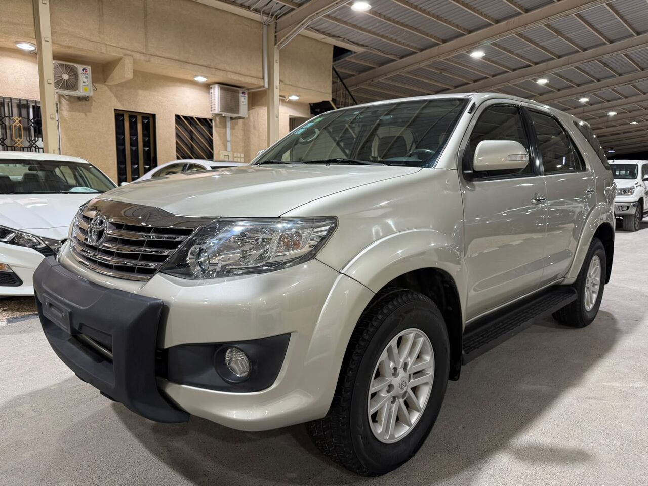 Riyadh, Vehicles, Cars & Trucks , SAR 49500,  TOYOTA FORTUNER,  2013,  Automatic,  240 KM,  00 % ORIGINAL SRS GX G