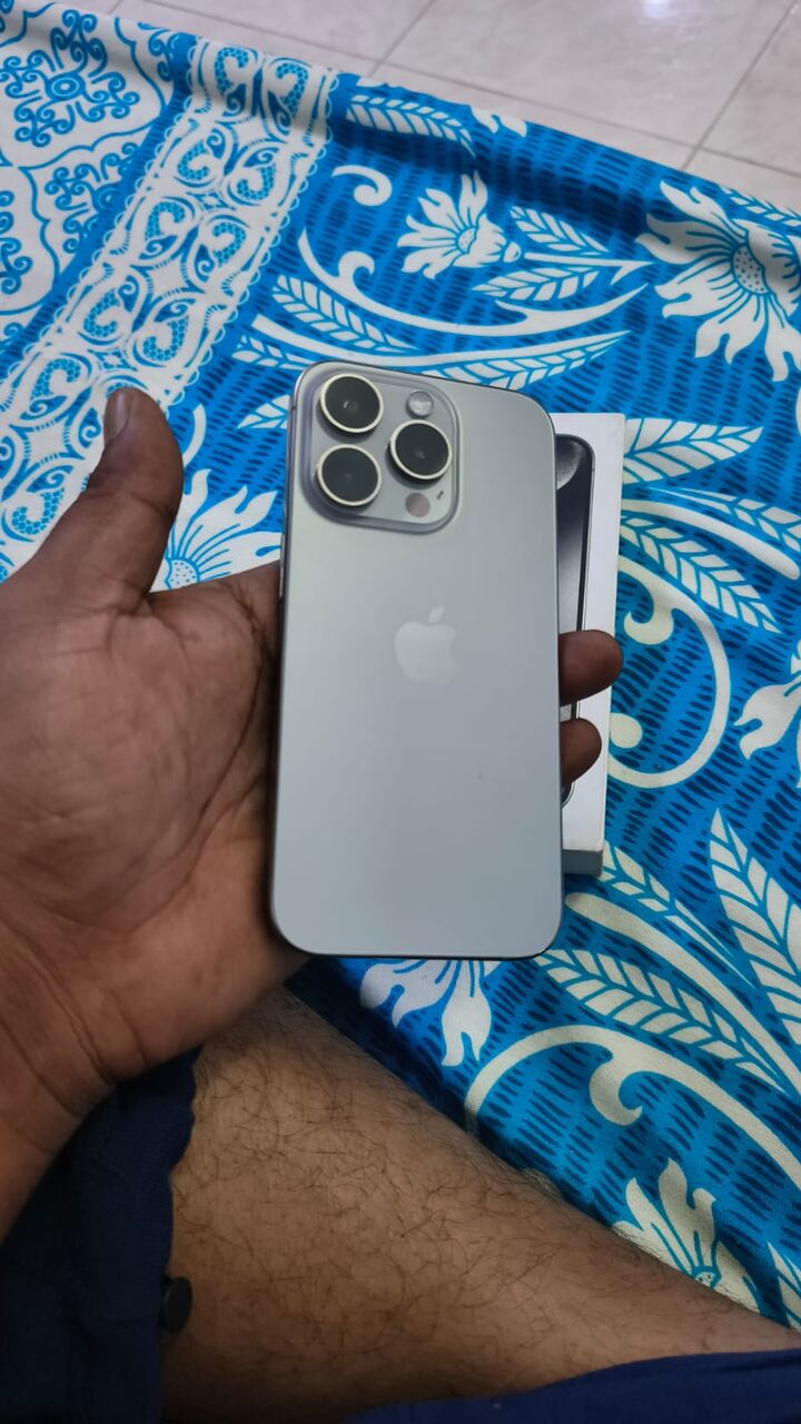 Al Jubail Al Balad, Mobile Phones, SAR 2800,  I Phone 15 Pro 10/10 Cpndition Battery Health 86 % Water Pack No Scratces Genion Set