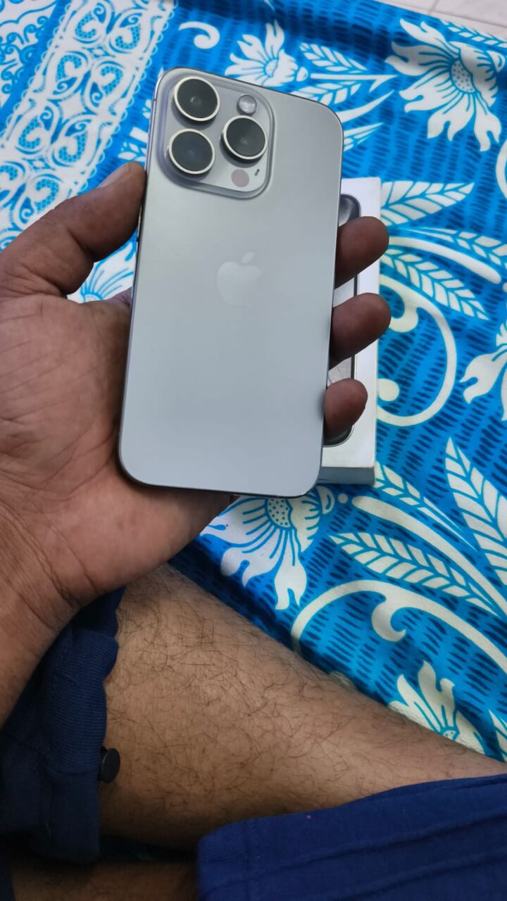 Al Jubail Al Balad, Mobile Phones, SAR 2800,  I Phone 15 Pro 10/10 Cpndition Battery Health 86 % Water Pack No Scratces Genion Set