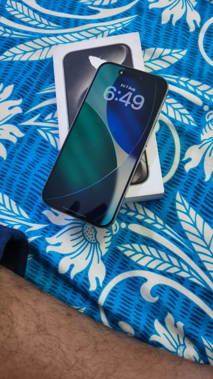 Al Jubail Al Balad, Mobile Phones, SAR 2800,  I Phone 15 Pro 10/10 Cpndition Battery Health 86 % Water Pack No Scratces Genion Set