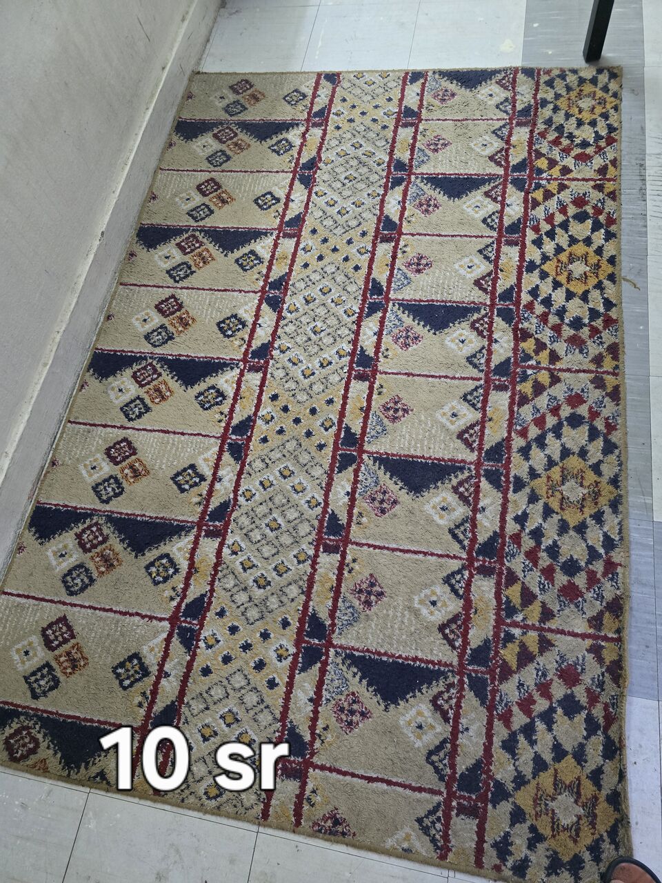 Al Malaz, Household Items, SAR 10,  Rugs In Throwaway Price