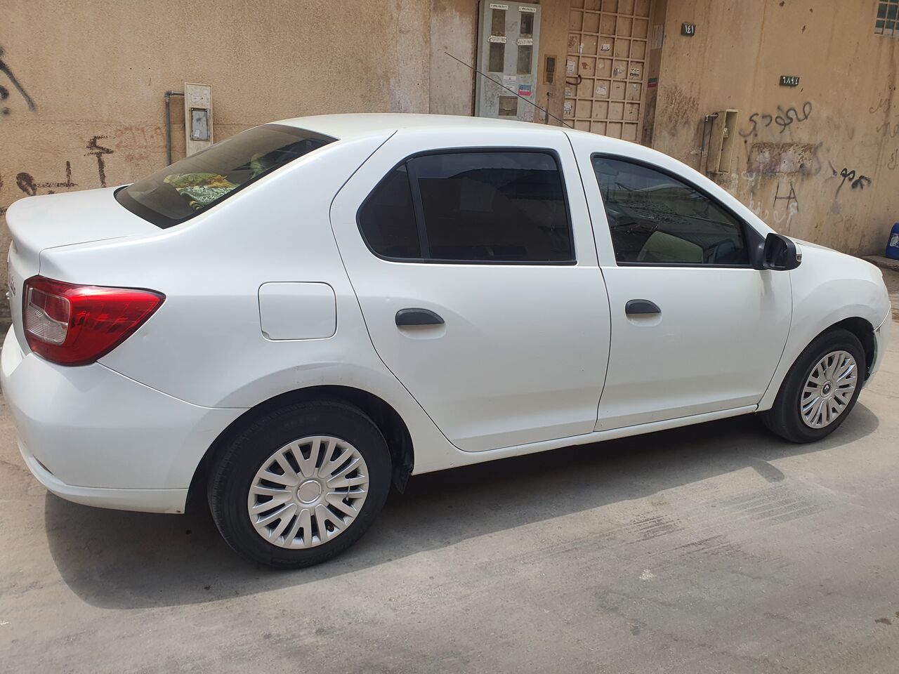 Riyadh, Vehicles, Cars & Trucks , SAR 11500,  Renault Symbol,  2016,  Automatic,  191000 KM,
