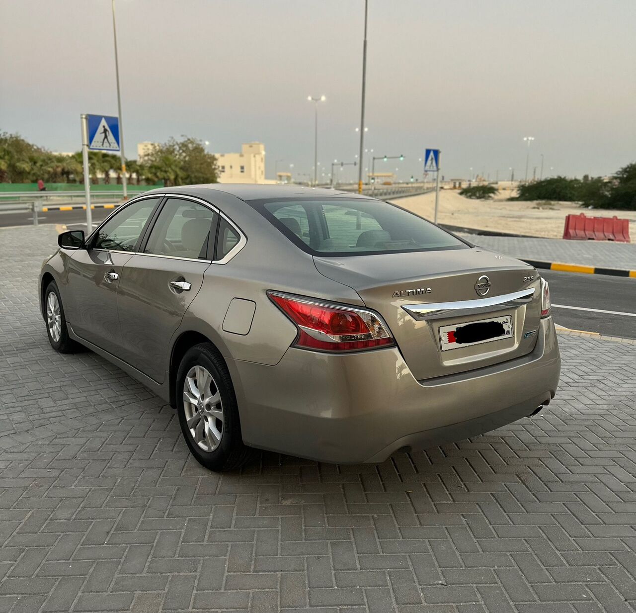 Riffa, Vehicles, Cars & Trucks , BHD 1950,  Nissan Altima 2.5,  2015,  Automatic,  171000 KM,  Excellent Condition