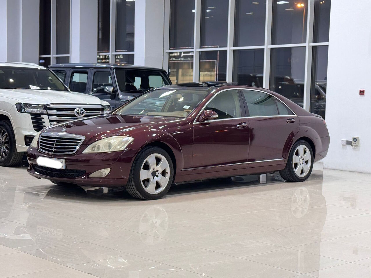 Manama, Vehicles, Cars & Trucks , BHD 2350,  Mercedes Benz S-350,  2009,  Automatic,  128200 KM,   /  (Red)