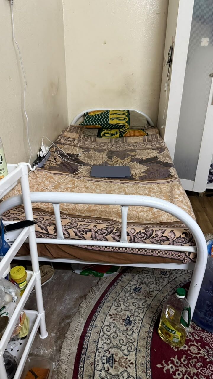 Riyadh, Furniture, SAR 120,  Single Bed With Mattress &ndash; Good Condition &ndash; SAR 120