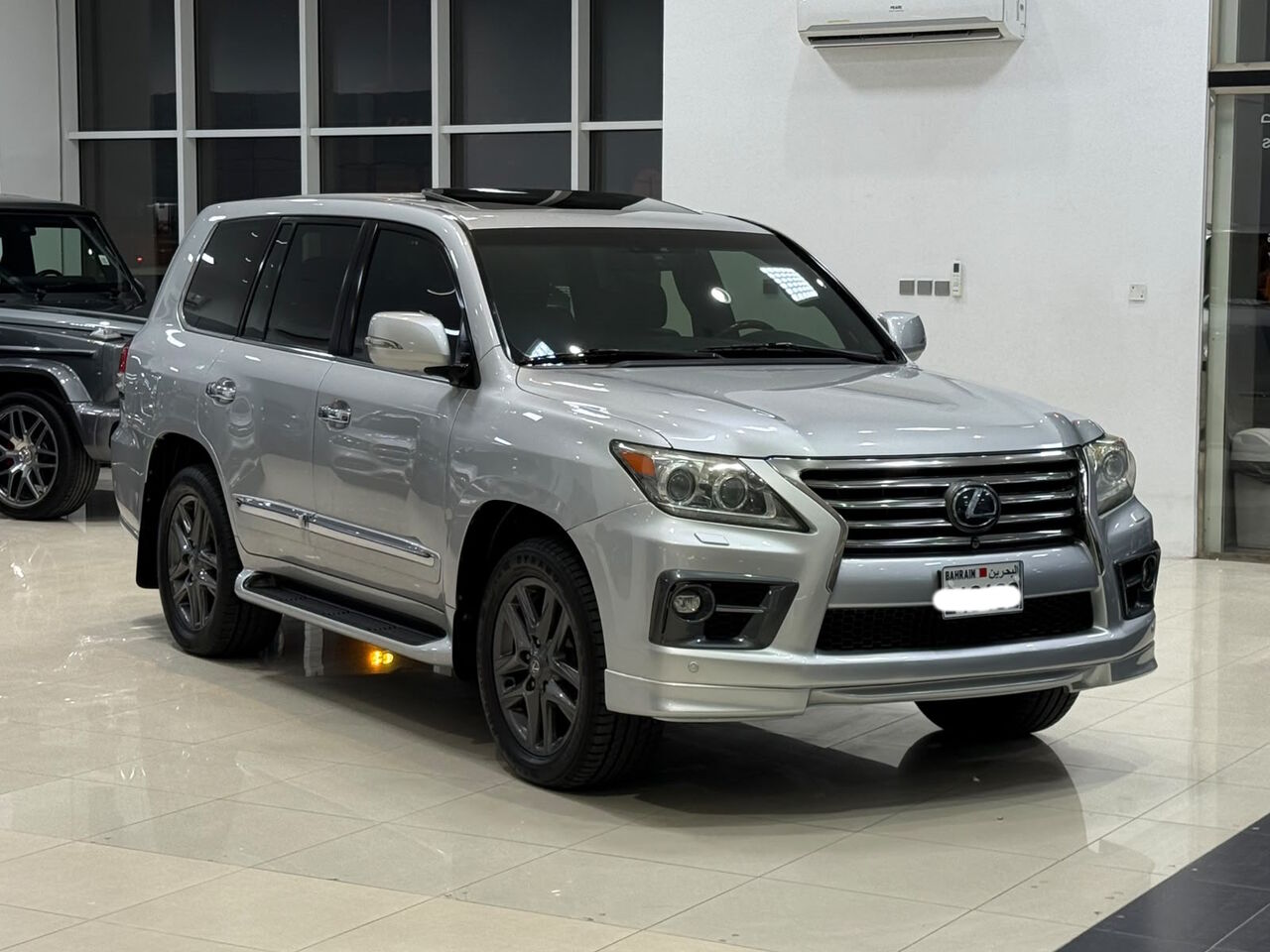 Manama, Vehicles, Cars & Trucks , BHD 12500,  Lexus LX-570 S,  2015,  Automatic,  362650 KM,    (Silver)