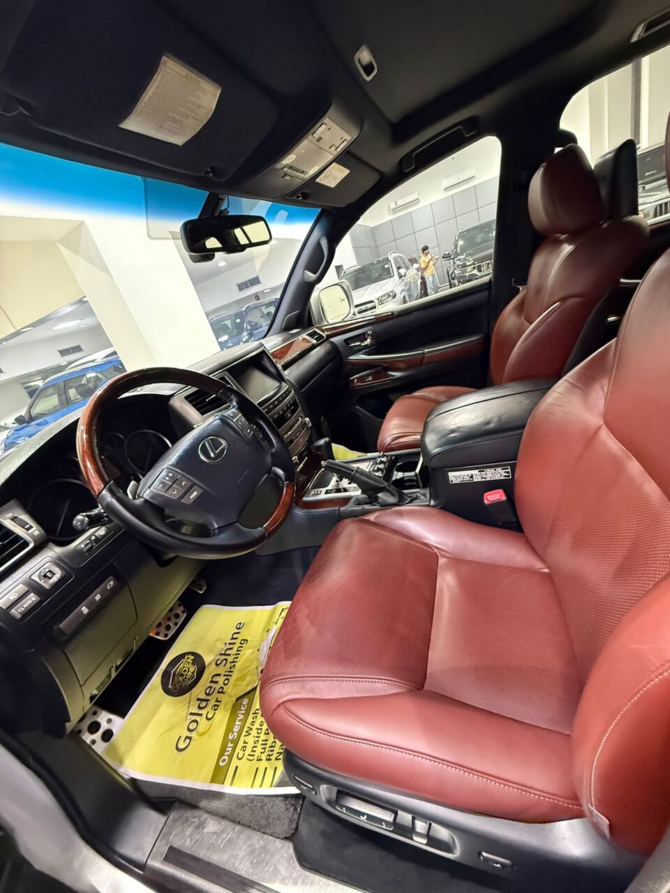 Manama, Vehicles, Cars & Trucks , BHD 12500,  Lexus LX-570 S,  2015,  Automatic,  362650 KM,    (Silver)