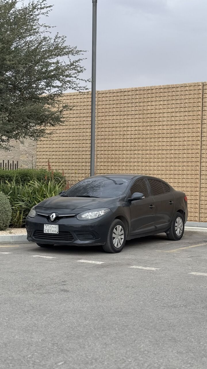 Riyadh, Vehicles, Cars & Trucks , SAR 10000,  Renault Fluence,  2015,  Automatic,  199000 KM,  For Sale: