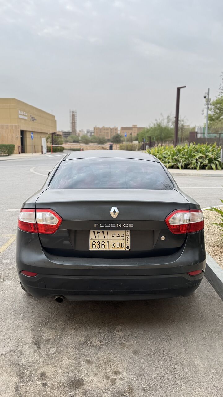 Riyadh, Vehicles, Cars & Trucks , SAR 10000,  Renault Fluence,  2015,  Automatic,  199000 KM,  For Sale: