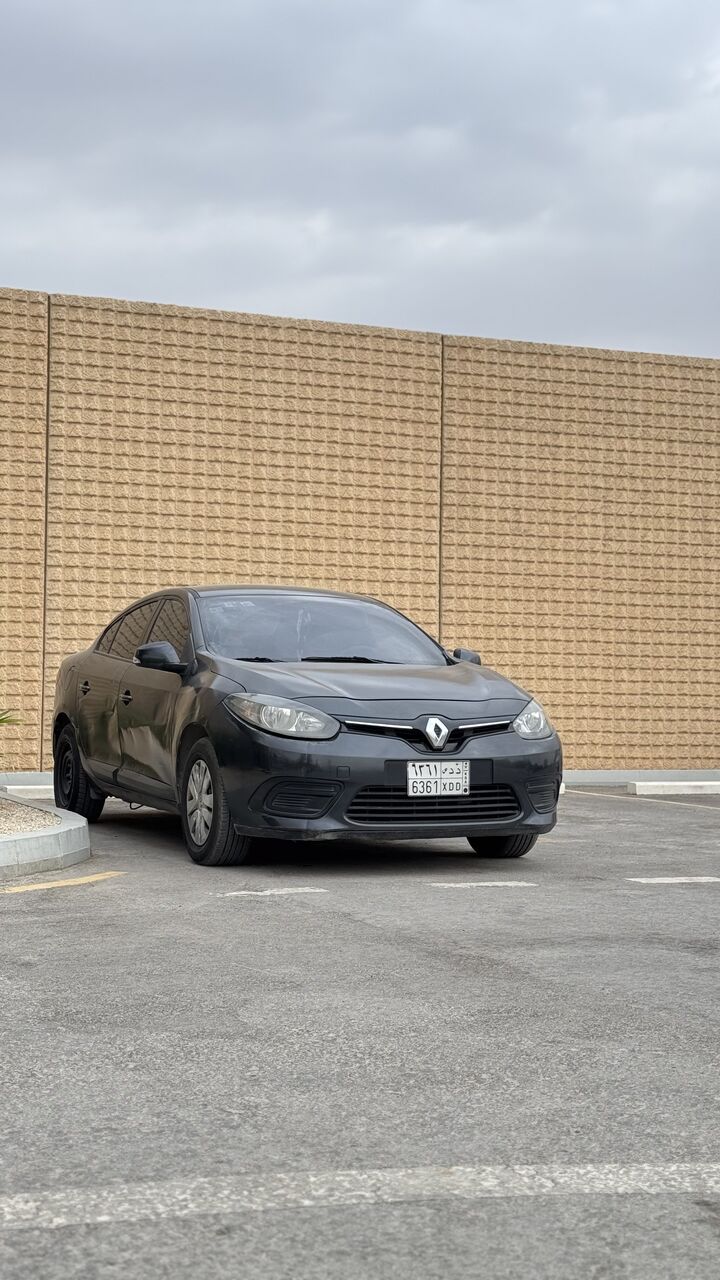 Riyadh, Vehicles, Cars & Trucks , SAR 10000,  Renault Fluence,  2015,  Automatic,  199000 KM,  For Sale: