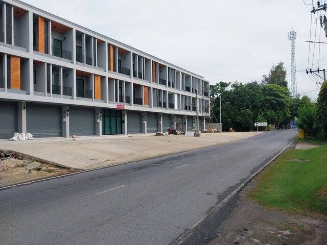 Bangkok, Villas, THB 25000,  30 Sq. Feet,  For Rent, Newly Built Commercial Building, 3 Floors, Rama 5 Area, Nakhon In, Bang Kruai,
