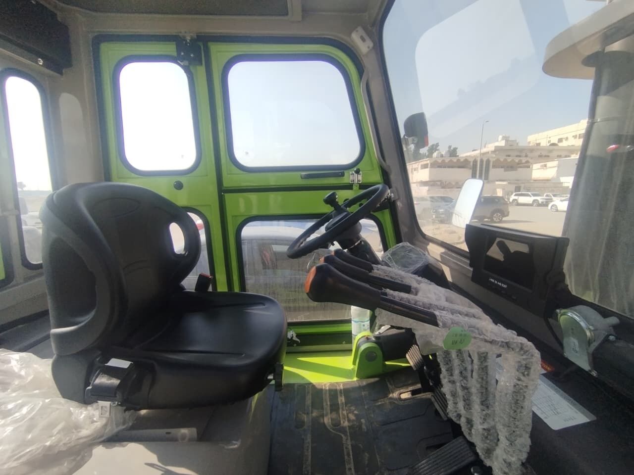 Jubail, Equipment Rental, FORKLIFT WITH OPERATOR: ZOOMLION 10T