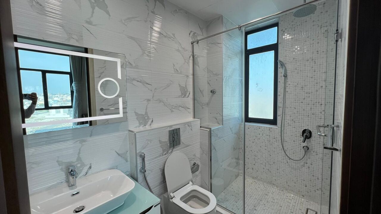 Sanabis, Apartments, Flats, Houses & Villas, BHD 550/month,  Furnished,  3 BR,  150 Sq. Meter,  3 BR Furnished Flat With Balcony In Sanabis 550 BD