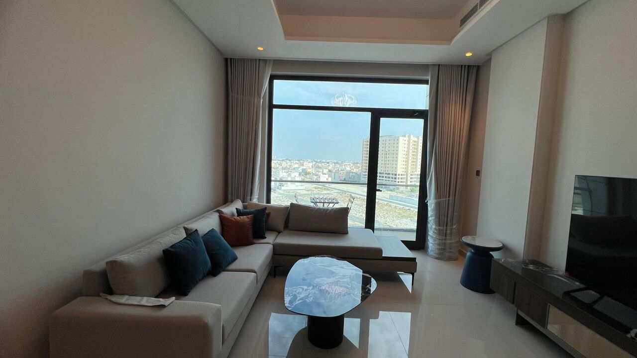Sanabis, Apartments, Flats, Houses & Villas, BHD 550/month,  Furnished,  3 BR,  150 Sq. Meter,  3 BR Furnished Flat With Balcony In Sanabis 550 BD