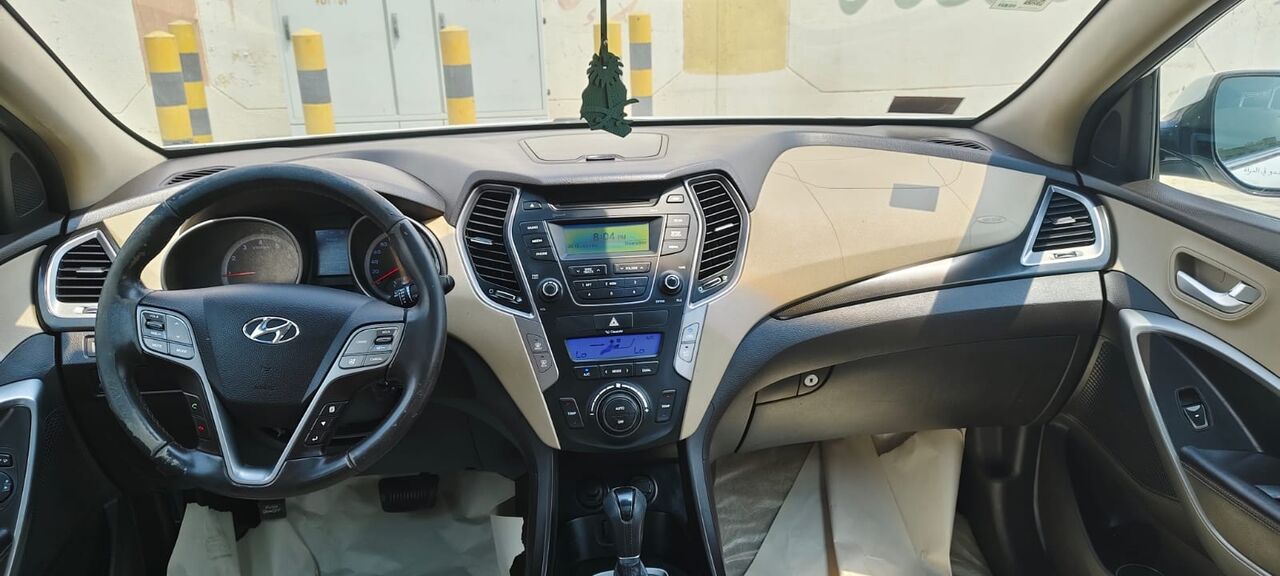 Khobar, Vehicles, Cars & Trucks , SAR 33000,  Hyundai Santa Fe,  2015,  Automatic,  271000 KM,