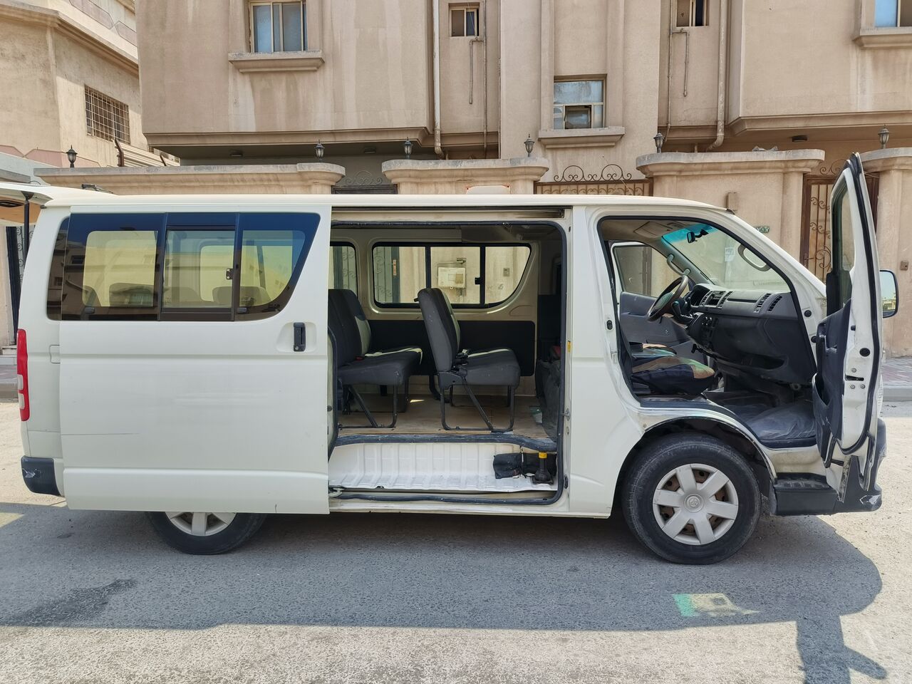 Jubail, General, Toyota Hiace 13 Seater Available For Monthly Rent With Driver