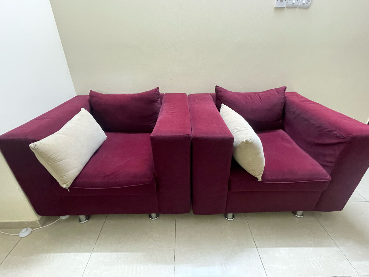 Riyadh, Furniture, SAR 1500,  7 Seater Sofa + Center Table + Rug
