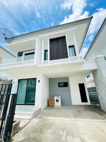 Bangkok, Villas, THB 23000,  37 Sq. Feet,  For Rent 23,000 Baht/month #Pillow142 #Pa Tan Zone, 2-story Detached House, Ready To Move