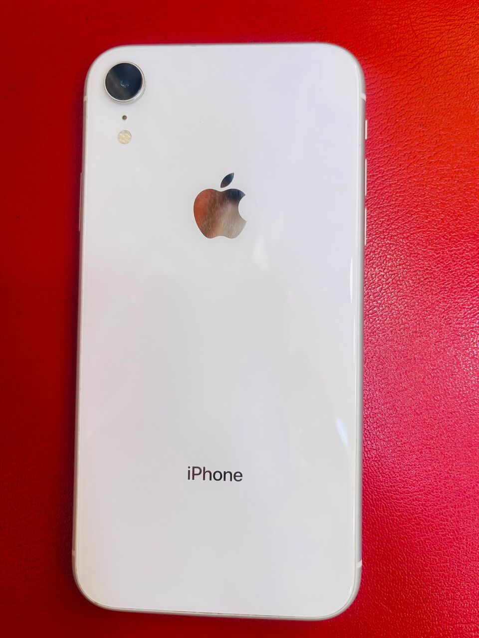 Muharraq, Mobile Phones, BHD 40,  Used Iphone XR For Sale ,128 GB Storage,Neat And Clean