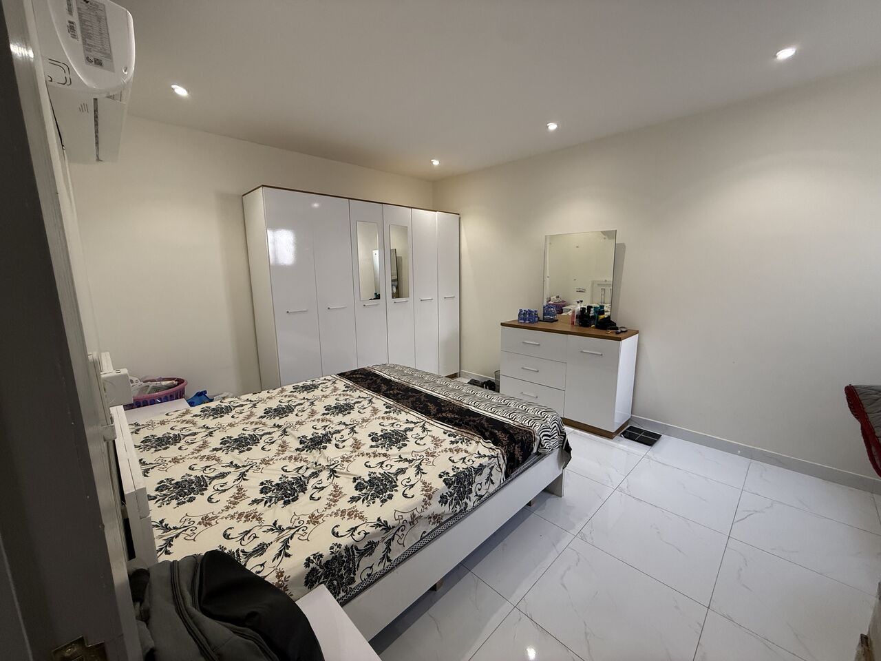 Riyadh, Apartments, Flats, Houses & Villas, SAR 3000/month,  Furnished,  2 BR,  Fully Furnished Brand New Apartment, 2 Bedrooms, Kitchen, Bathroom SAR 3000/month