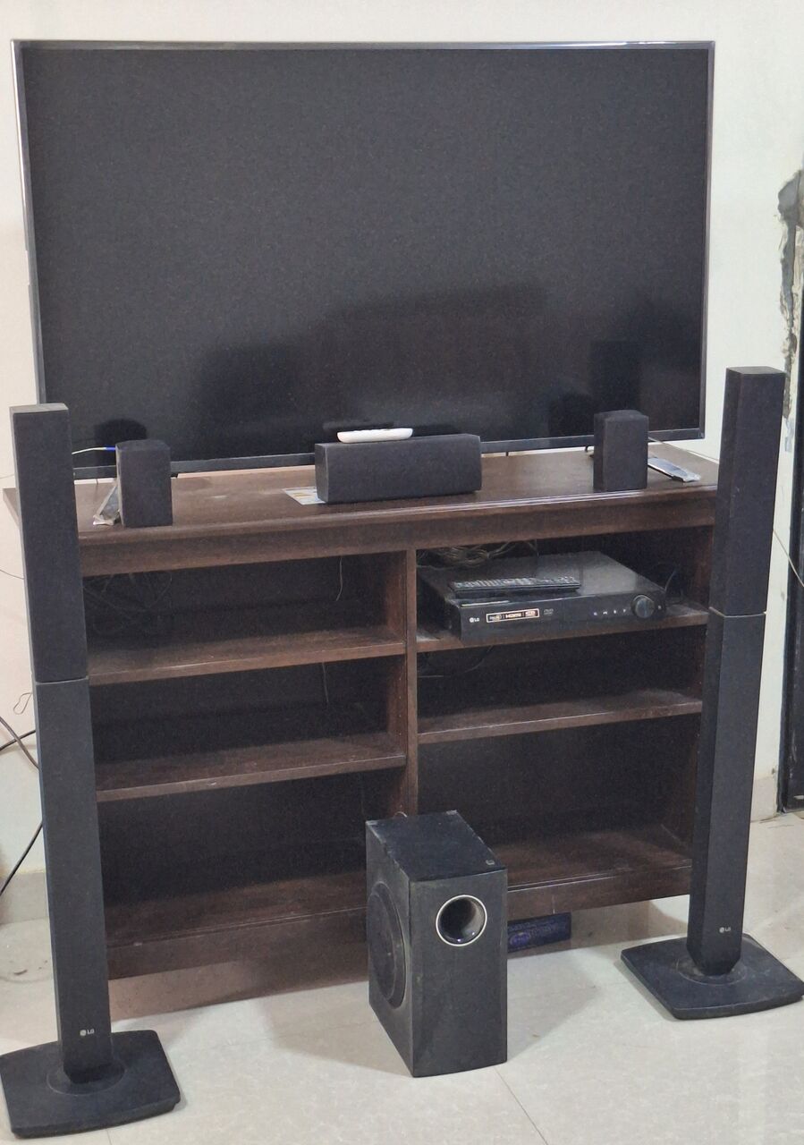 Al Iskan, Appliances, SAR 1700,  Toshiba 50