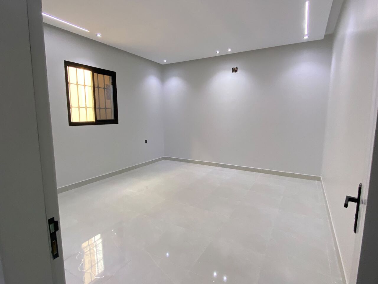 Al Iskan, Apartments, Flats, Houses & Villas, SAR 30000/year,  3BHK, Brand-new Family Apartment For Rent - 0533811127