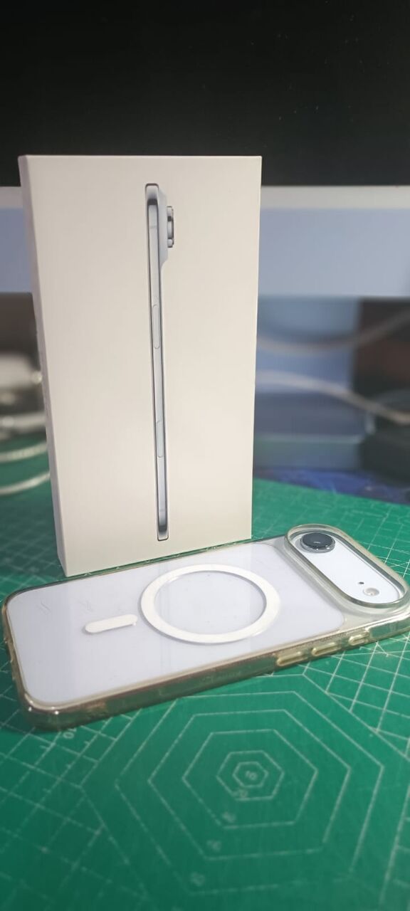 Al Sahafa, Mobile Phones, SAR 6200,  Iphone Air 256 GB + Apple Ultra Watch 3 With Box
