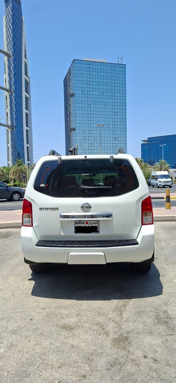 Manama, Vehicles, Cars & Trucks , BHD 1800,  Nissan Pathfinder,  2008,  Automatic,  163000 KM,    &ndash; 4WD &ndash; 163,000 KM &ndash; For Sale