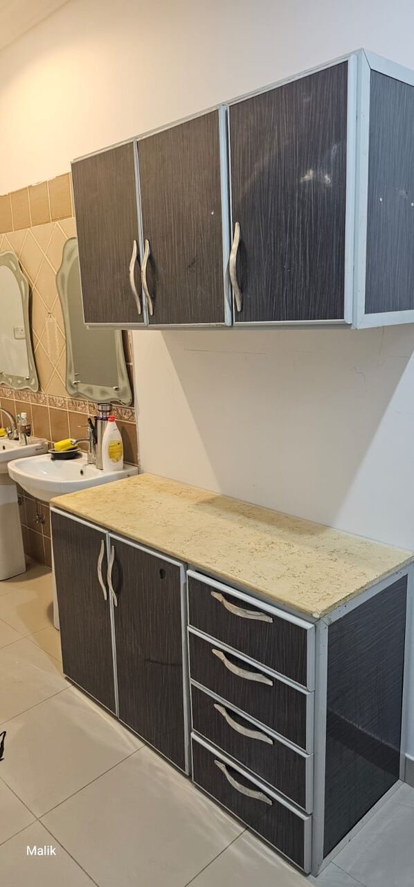 Dhahrat Laban, Apartments, Flats, Houses & Villas, SAR 2000/month,  1 BR,  Furnished Family Apartment Available For A Professional Lady Or Small Family Only,
