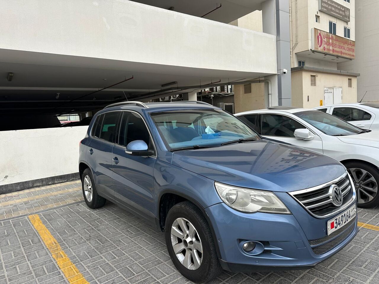East Riffa, Vehicles, Cars & Trucks , BHD 2200,  Volkswagen Tiguan,  2011,  Automatic,  250000 KM,  FAMILY USED TIGUAN FOR SALE