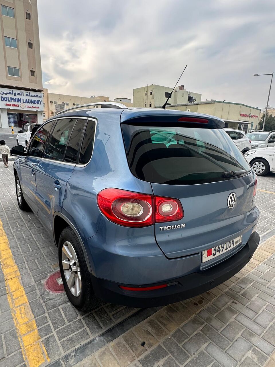 East Riffa, Vehicles, Cars & Trucks , BHD 2200,  Volkswagen Tiguan,  2011,  Automatic,  250000 KM,  FAMILY USED TIGUAN FOR SALE
