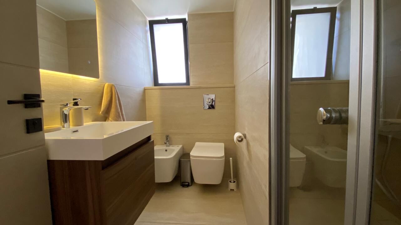 Amman, Apartments, Flats, Houses & Villas, JOD 24/year,  Furnished,  2 BR,  189 Sq. Meter,  Apartment For Rent