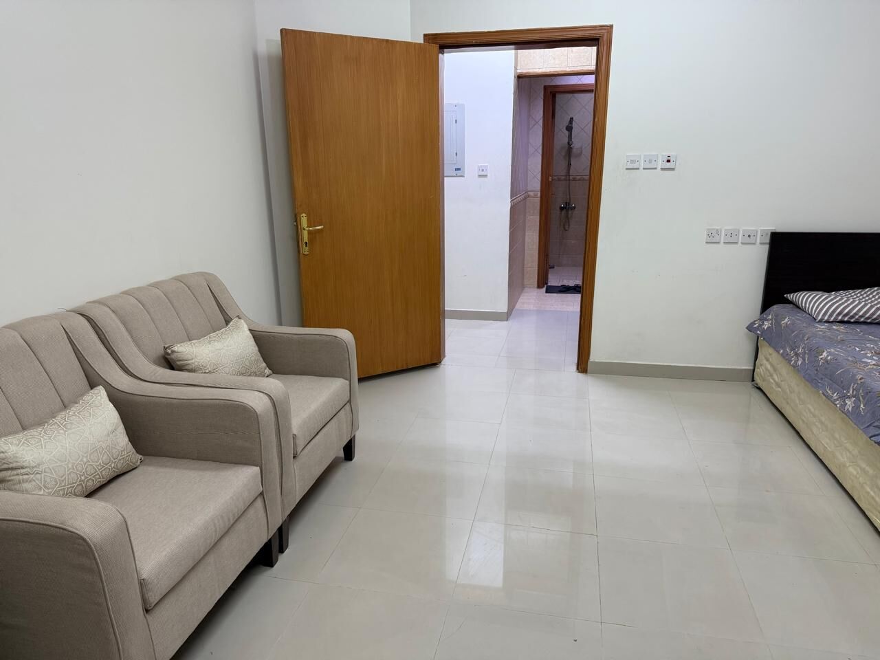 Ghirnatah, Rooms for Rent, SAR 1800/month,  Furnished,  Room Available For Rent With Attached Washroom. For Single Person Only.