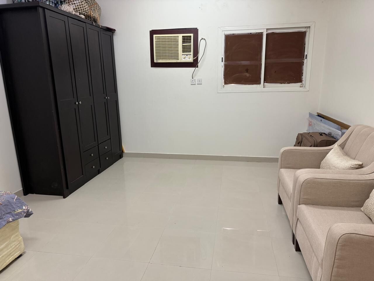 Ghirnatah, Rooms for Rent, SAR 1800/month,  Furnished,  Room Available For Rent With Attached Washroom. For Single Person Only.