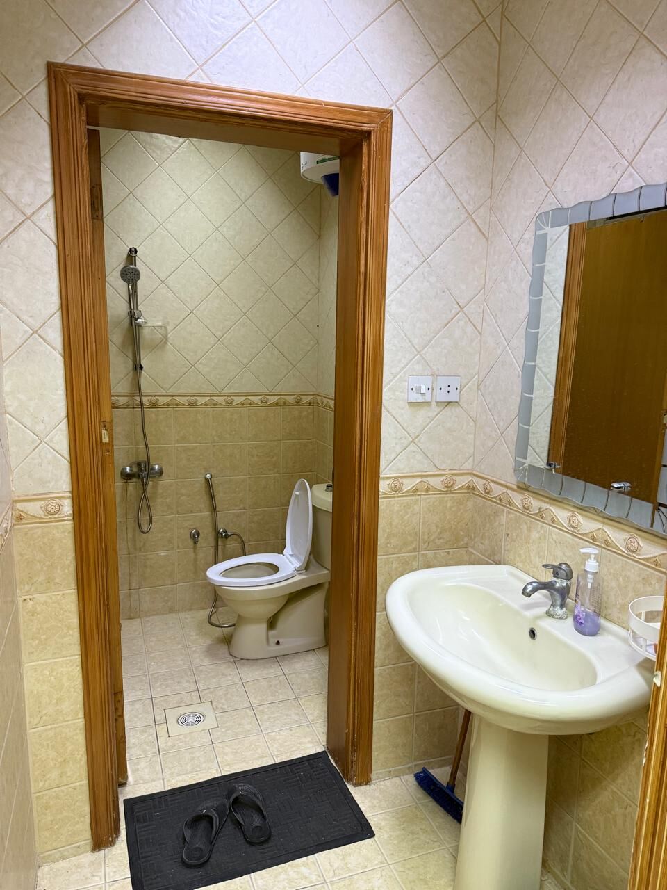 Ghirnatah, Rooms for Rent, SAR 1800/month,  Furnished,  Room Available For Rent With Attached Washroom. For Single Person Only.