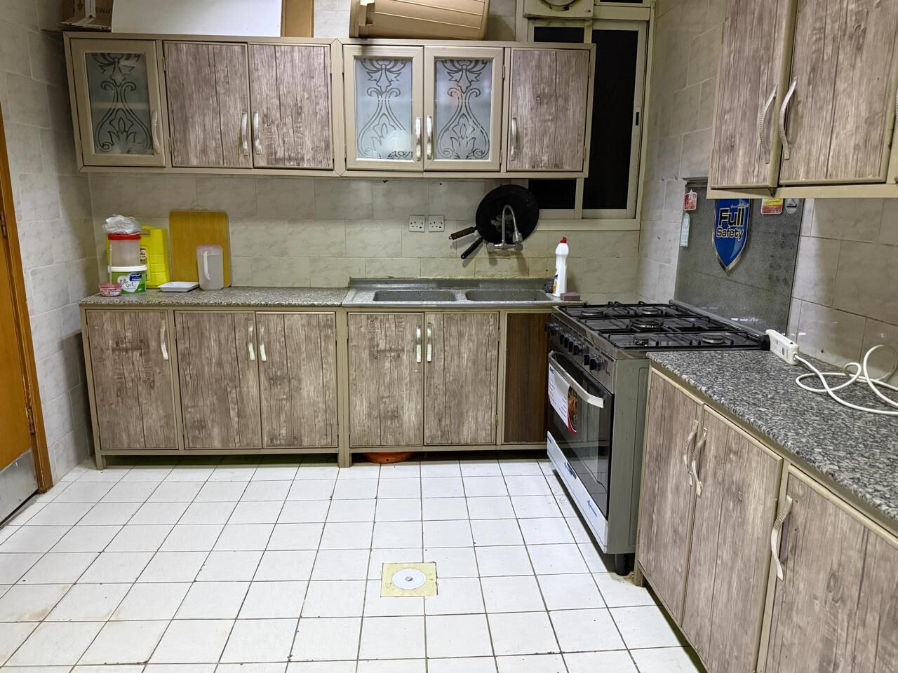 Ghirnatah, Rooms for Rent, SAR 1800/month,  Furnished,  Room Available For Rent With Attached Washroom. For Single Person Only.